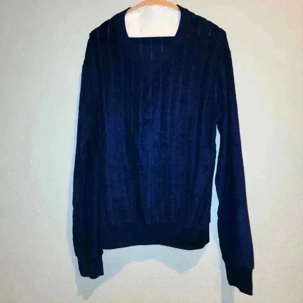 Vintage Kings Road cabled terrycloth v neck shirt. Size Large